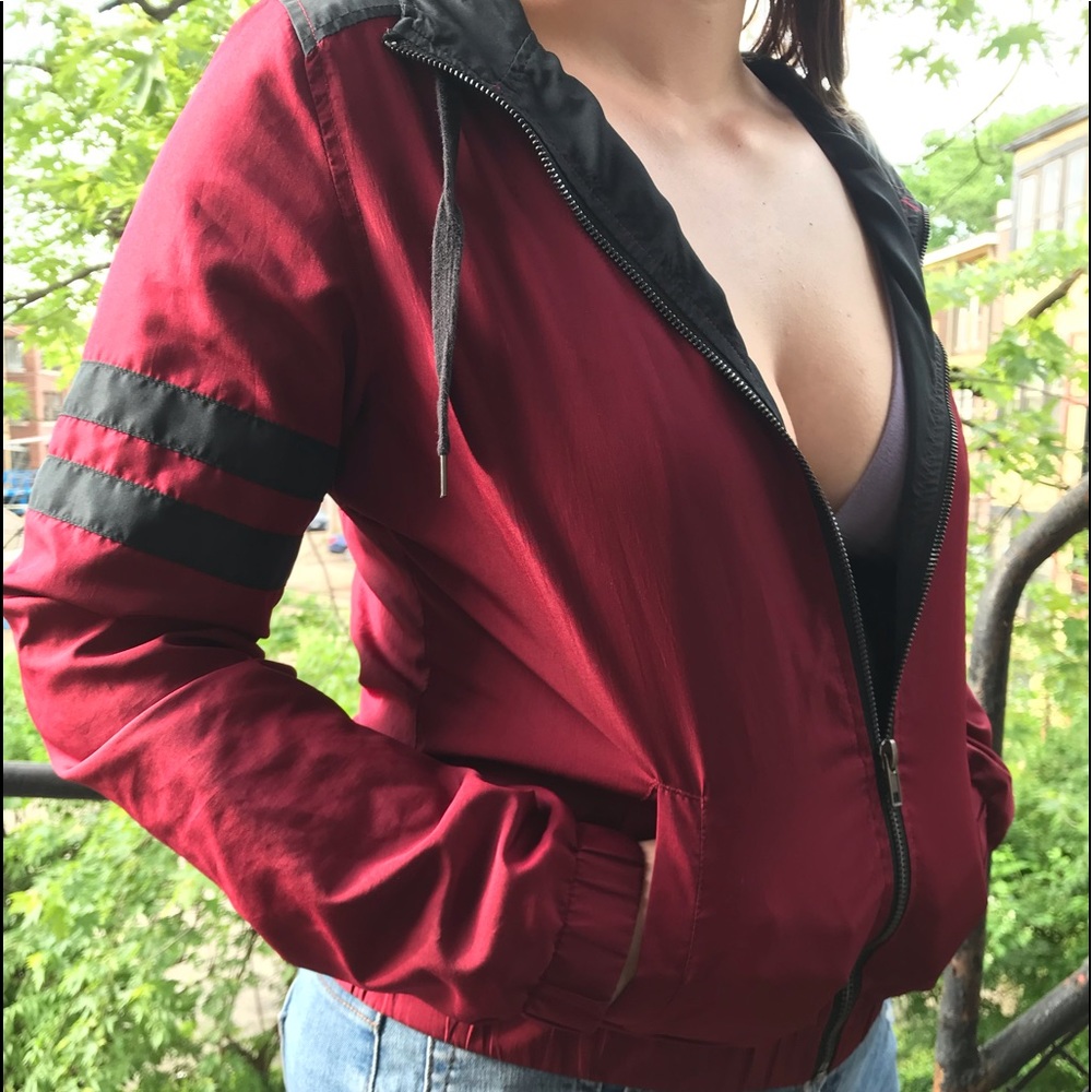 Zine burgundy windbreaker